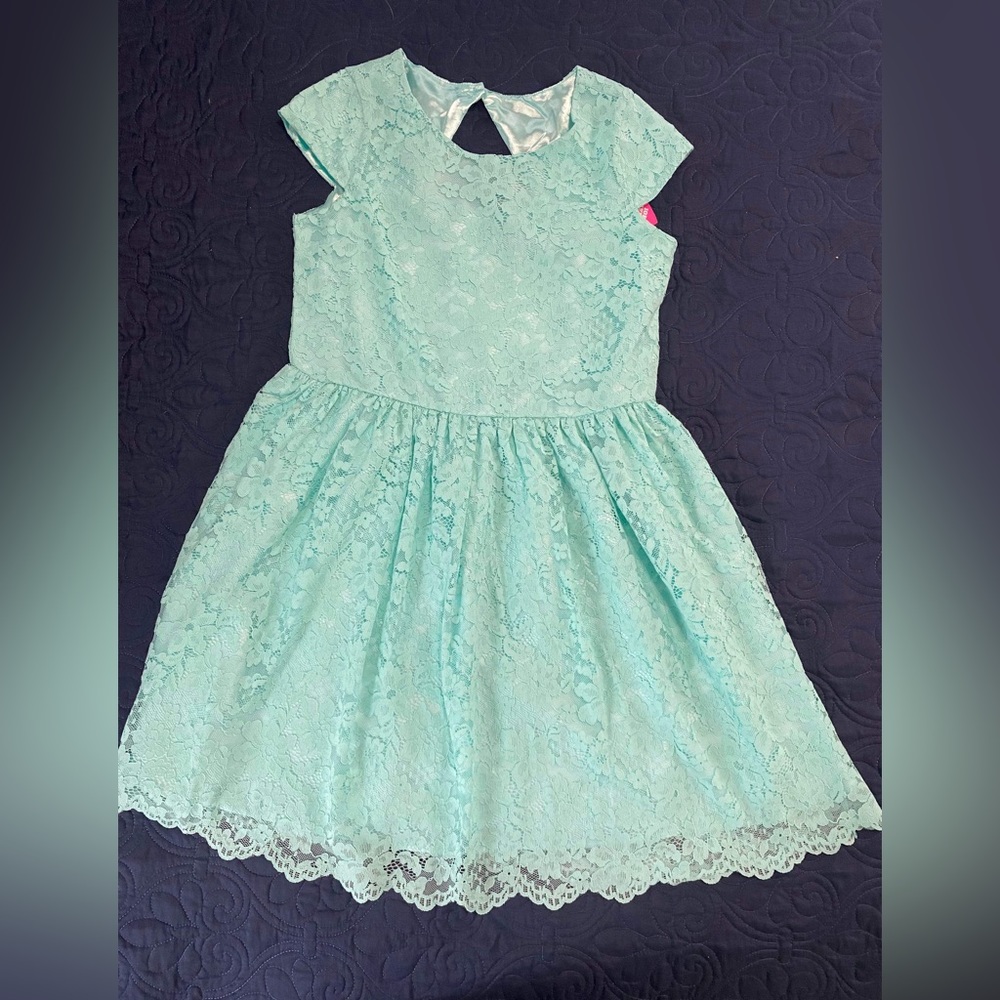 Lace girls dress